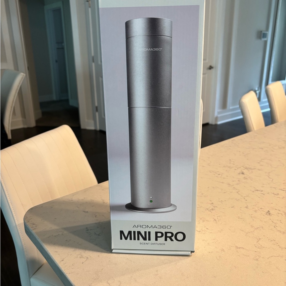 Aroma360 Mini Pro Scent Diffuser in Silver